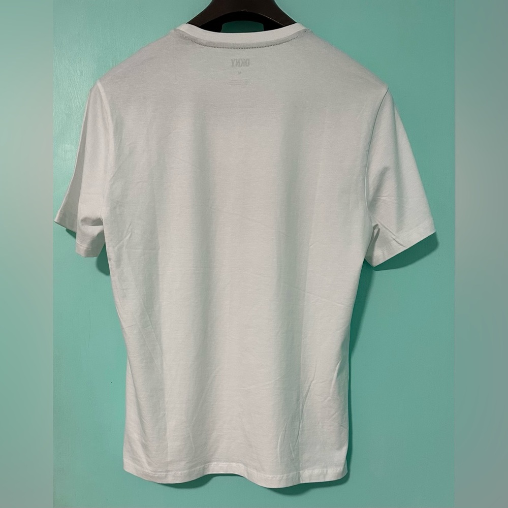 New DKNY  Men T-shirts, size, medium cotton - Picture 2 of 4